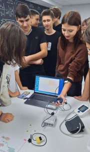 На базе технопарка ВГСПУ проходят внеклассные занятия для школьников