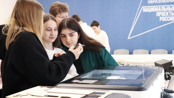 Школьники Волгограда реализуют проекты на базе ВГСПУ