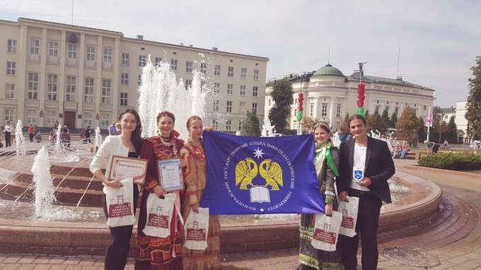 Студенты ВГСПУ представили вуз на международном студенческом фестивале 