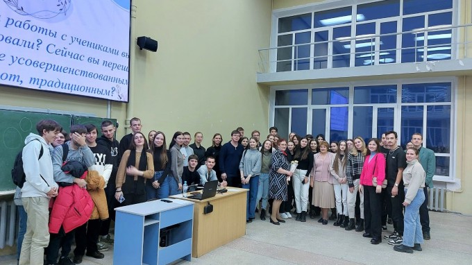 В ВГСПУ состоялась встреча с Заслуженным учителем Российской Федерации 
